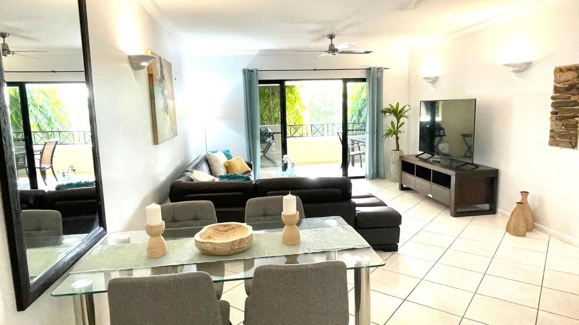 Central Parks - 3 Bedroom Apt Cairns Apartment