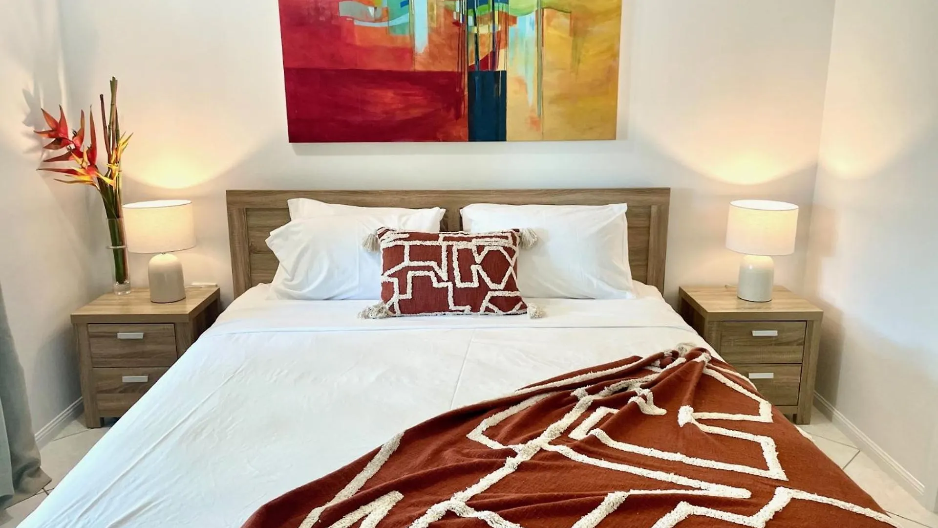 Central Parks - 3 Bedroom Apt Cairns 0*,  Australia