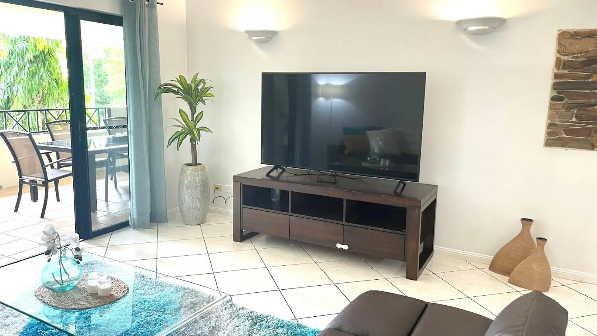 Central Parks - 3 Bedroom Apt Cairns Apartment